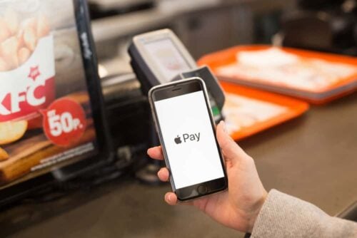 does dunkin donuts take Apple Pay