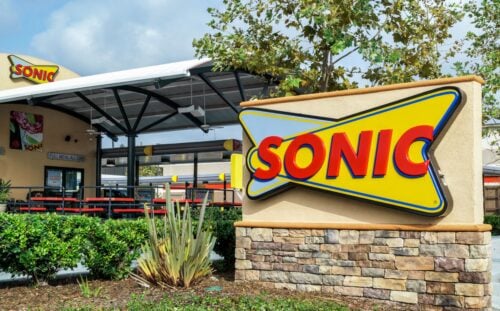 does sonic take Apple Pay