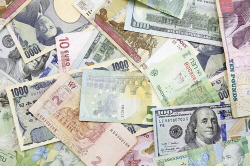 How To Accept And Manage Foreign Currency Payments