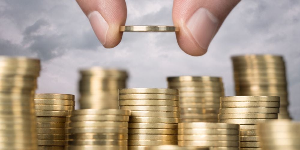 How Does Fidelity Make Money? Complete Guide