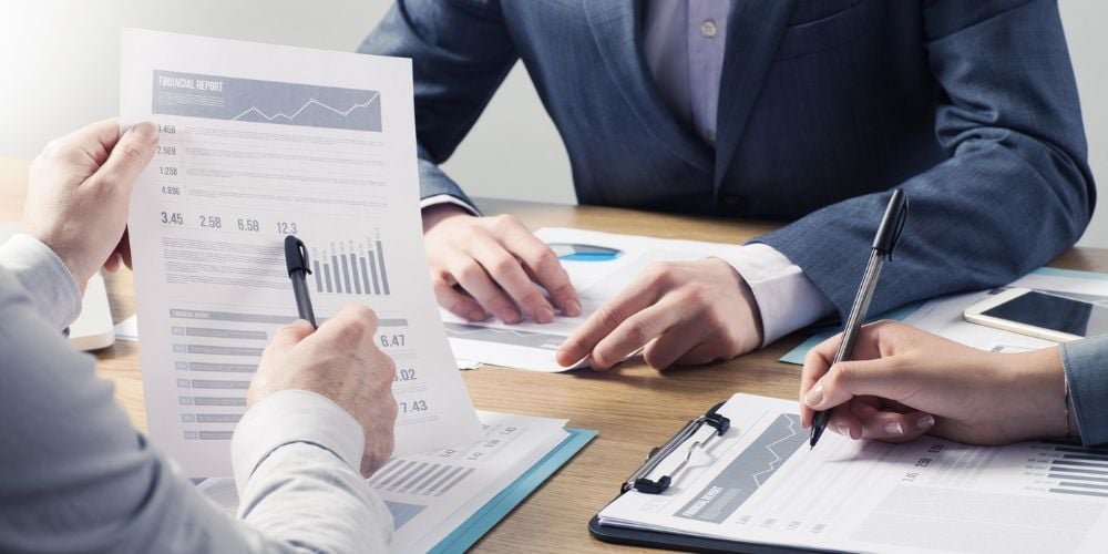 Should I Change Financial Advisors Over Poor Performance? Detailed Guide