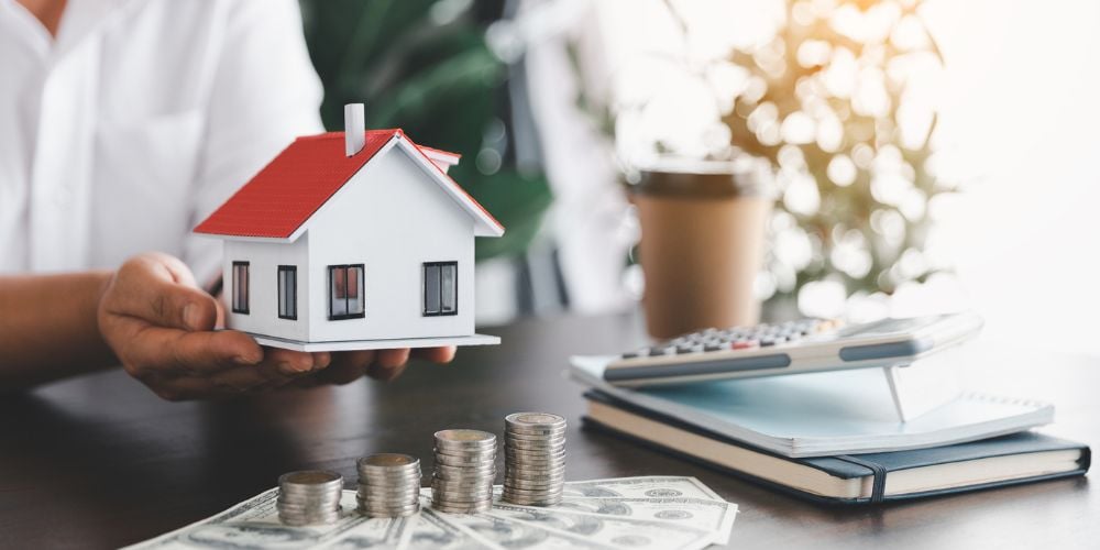 Should You Finance or Pay Cash for a Home? Detailed Guide