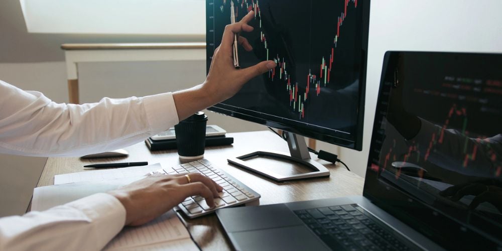 Retracement vs Reversal: Detailed Comparison