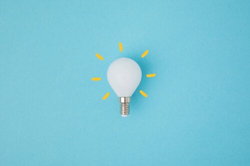 lightbulb, thinking